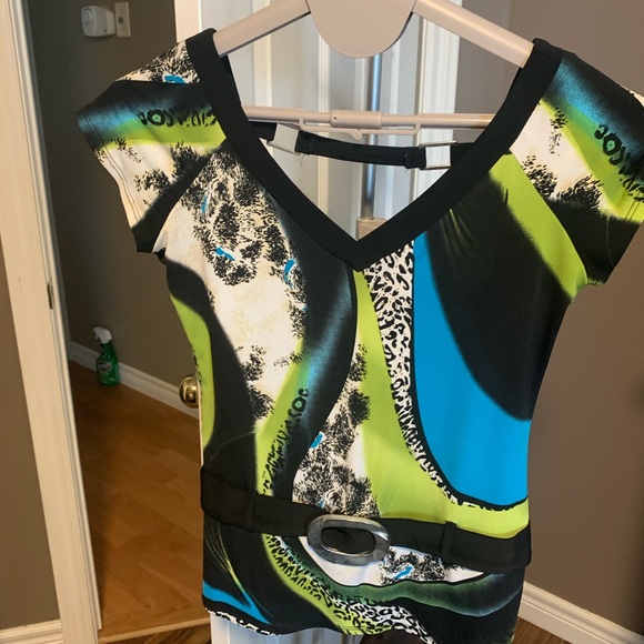 Beautiful Frank Lyman top Size 8 - Picture 1 of 4